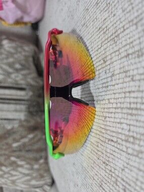 Oakley Sport Sunglasses Green Red Frame Pink Yellow Mirrored Lenses